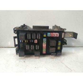 CAJA RELES / FUSIBLES P05087269AM P05087269AMA 