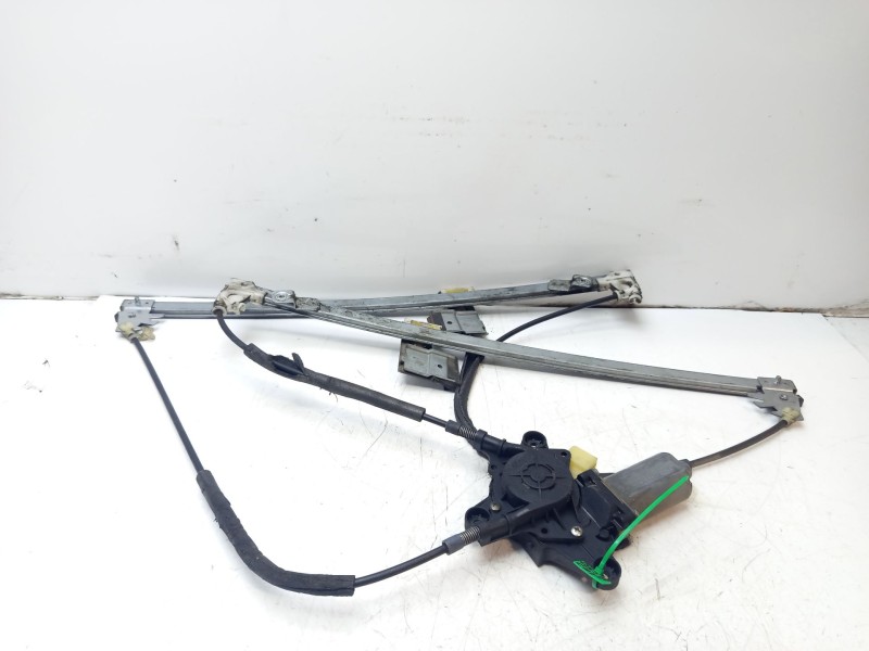 Recambio de elevalunas delantero derecho para mercedes-benz vito mixto 06.2003 referencia OEM IAM A6397200146  
