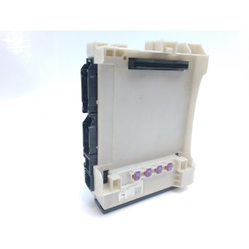 CAJA RELES / FUSIBLES 8273042890 