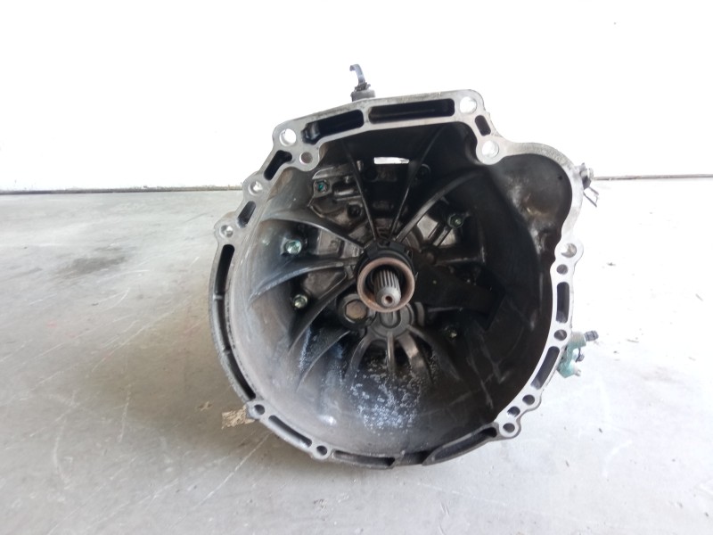 Recambio de caja cambios para lexus is200 (ds2/is2) 220d referencia OEM IAM 3123322050  