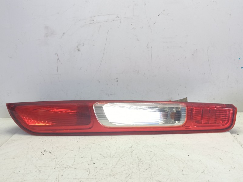 Recambio de piloto trasero derecho para ford focus ii (da_, hcp, dp) 1.6 tdci referencia OEM IAM 1420450  