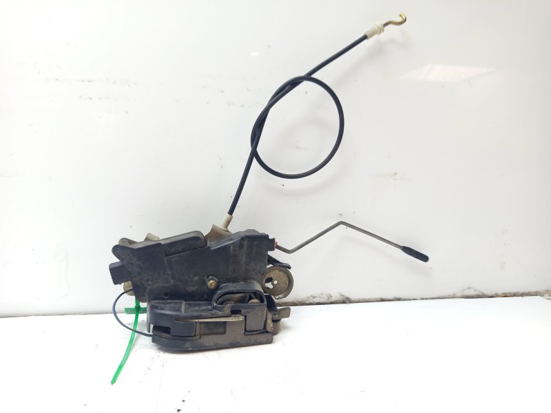 Recambio de cerradura puerta delantera izquierda para mercedes-benz vito mixto 06.2003 referencia OEM IAM A6397200435  