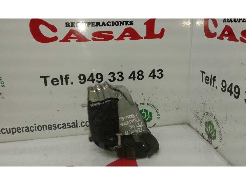 Recambio de cerradura puerta trasera izquierda para toyota prius (nhw20) 1.5 cat referencia OEM IAM POMTL4  