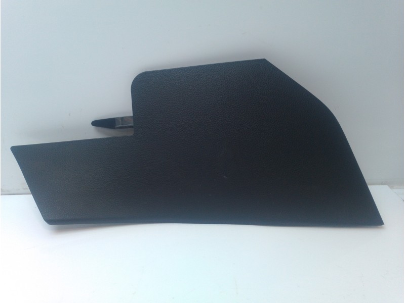Recambio de moldura para toyota rav4 referencia OEM IAM 5881742010 5881742020 