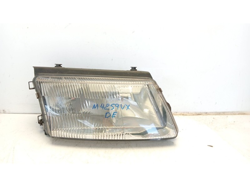 Recambio de faro derecho para volkswagen passat b5 (3b2) 1.9 tdi referencia OEM IAM 3B0941018R  
