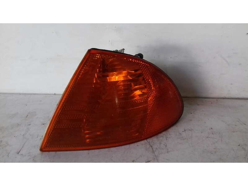 Recambio de piloto delantero izquierdo para bmw serie 3 berlina (e46) 320d referencia OEM IAM 1315106140  