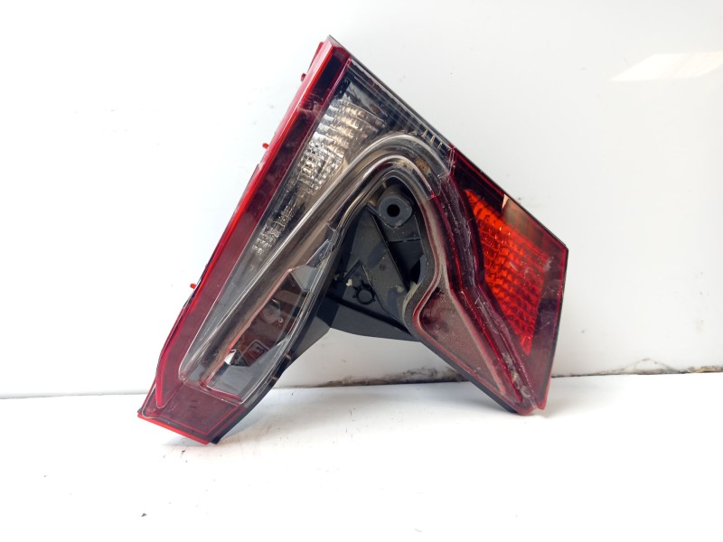 Recambio de piloto trasero derecho interior para toyota c-hr referencia OEM IAM 81588F4120 81580F4120 