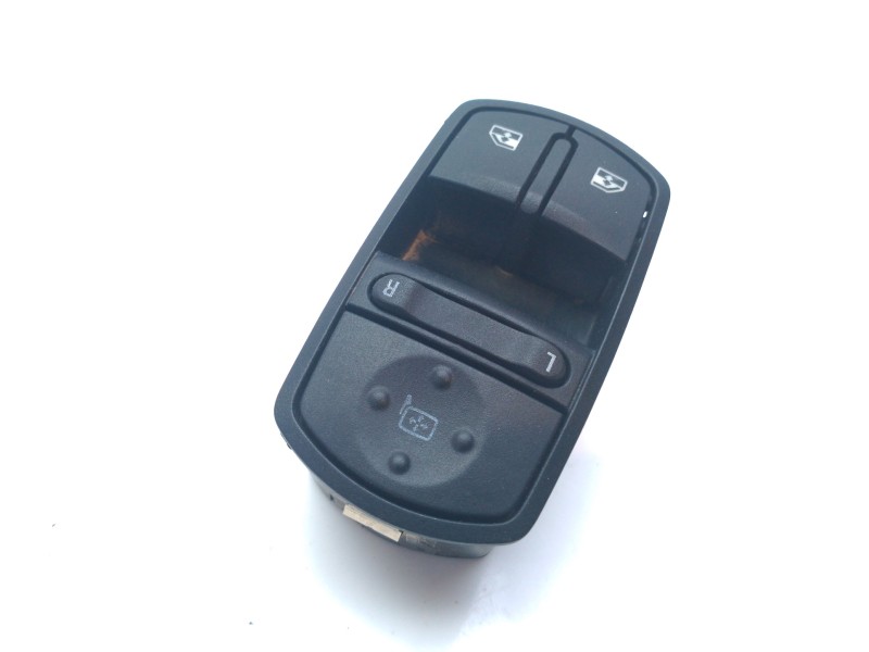 Recambio de mando elevalunas delantero izquierdo para opel corsa e referencia OEM IAM 13430017  