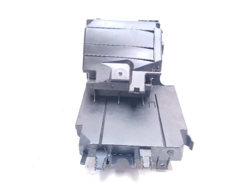Recambio de moldura para peugeot partner kombi 1.6 blue-hdi fap referencia OEM IAM 6500CC  
