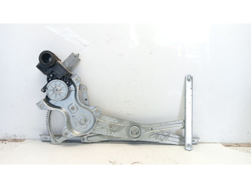 Recambio de elevalunas delantero derecho para toyota c-hr referencia OEM IAM 69810F4010  