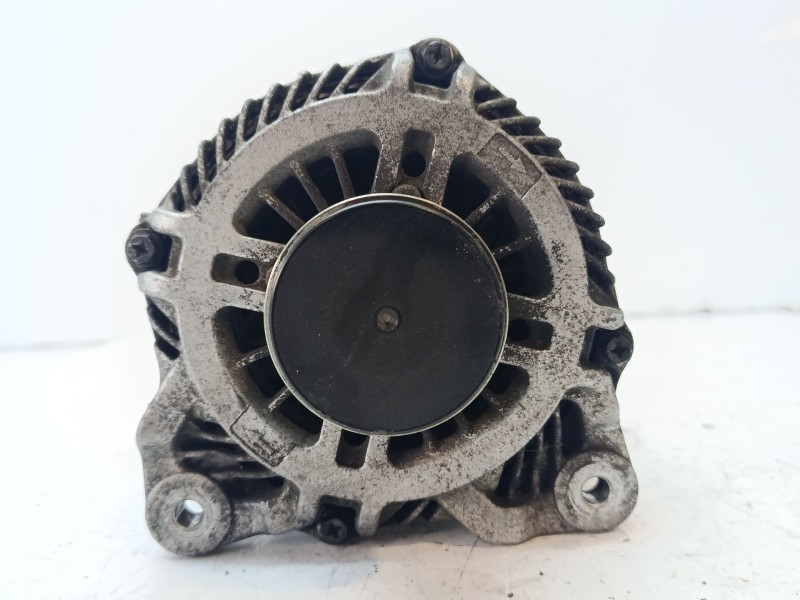 Recambio de alternador para renault laguna ii (bg0) initiale referencia OEM IAM 231004470R 12V. 210A 8200660057
