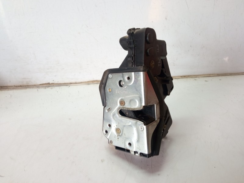 Recambio de cerradura puerta delantera izquierda para bmw serie 3 berlina (e46) referencia OEM IAM HTL033  