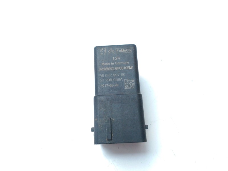 Recambio de caja precalentamiento para peugeot partner kombi 1.6 blue-hdi fap referencia OEM IAM 9803299780  