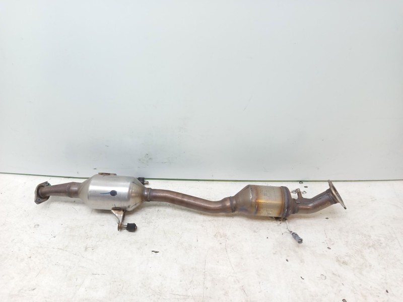 Recambio de tubo escape central para toyota c-hr referencia OEM IAM 174100TJ10  