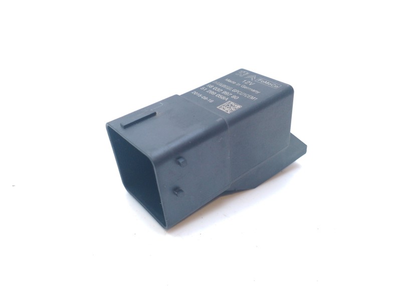 Recambio de caja precalentamiento para peugeot partner kombi confort referencia OEM IAM 9803299780  