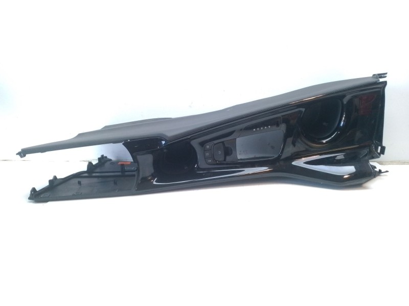 Recambio de apoyabrazos central para toyota c-hr referencia OEM IAM 58804F4031 / 35978F4040  