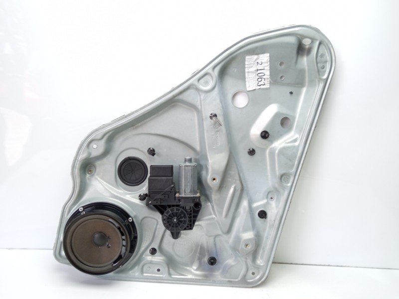 Recambio de elevalunas trasero izquierdo para volkswagen passat berlina (3b3) referencia OEM IAM 119095XXX 3B5839755C 