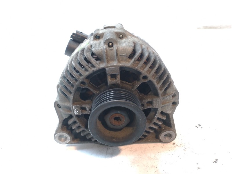 Recambio de alternador para peugeot 206 cc 1.6 16v cat referencia OEM IAM 5705GN 9633782680 