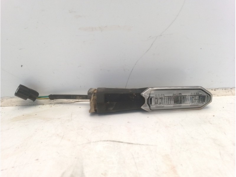 Recambio de piloto trasero izquierdo para kawasaki z (900cc - ) z 900 (zr900pa2, zr900ha2, zr900da2) referencia OEM IAM 23037044