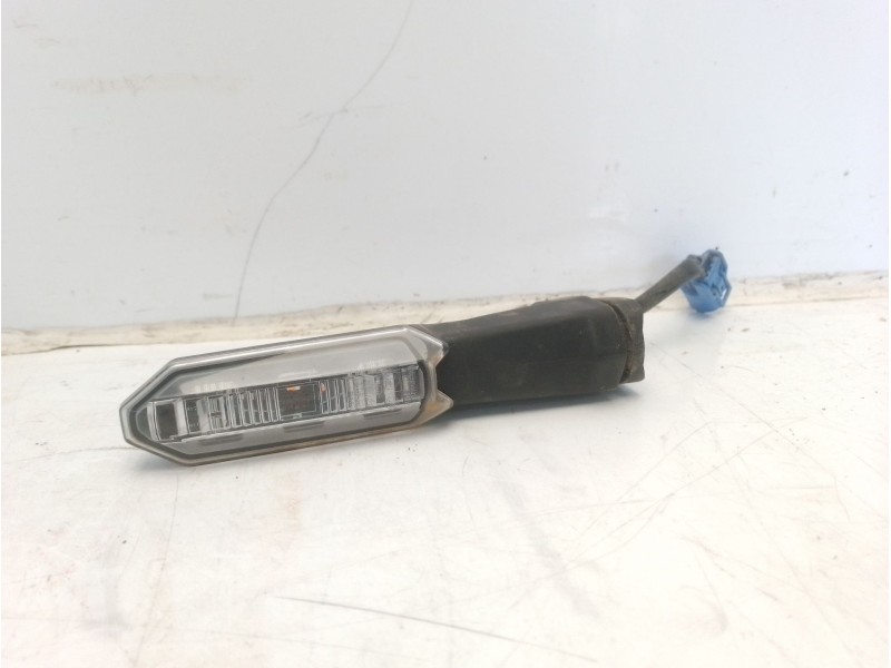 Recambio de piloto trasero derecho para kawasaki z (900cc - ) z 900 (zr900pa2, zr900ha2, zr900da2) referencia OEM IAM 230370447 