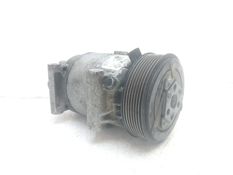 Recambio de compresor aire acondicionado para renault megane ii berlina 5p 2.0 referencia OEM IAM 8200457418  