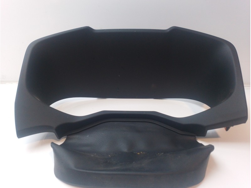 Recambio de moldura para toyota rav4 referencia OEM IAM 5541042170 5541142190 