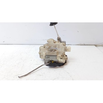 CERRADURA PUERTA DELANTERA DERECHA 4F1837016 
