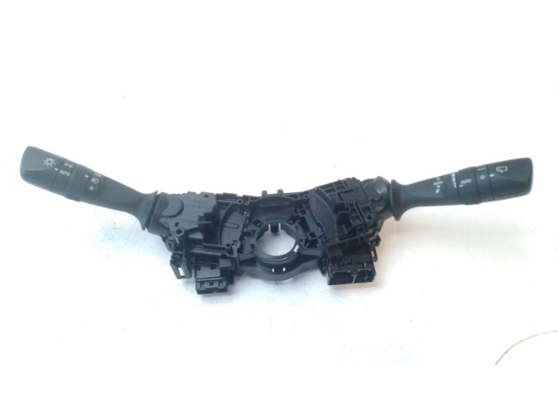 Recambio de mando multifuncion para toyota c-hr referencia OEM IAM 84652F4020 / 8414F4050  