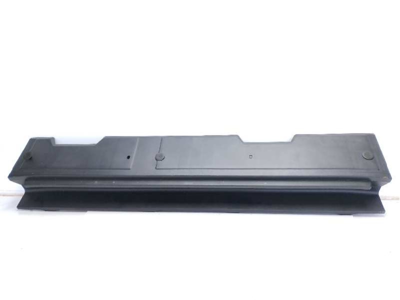 Recambio de moldura para toyota bz4x referencia OEM IAM 5857742090  