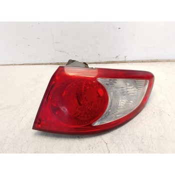 PILOTO TRASERO DERECHO 924022B020 