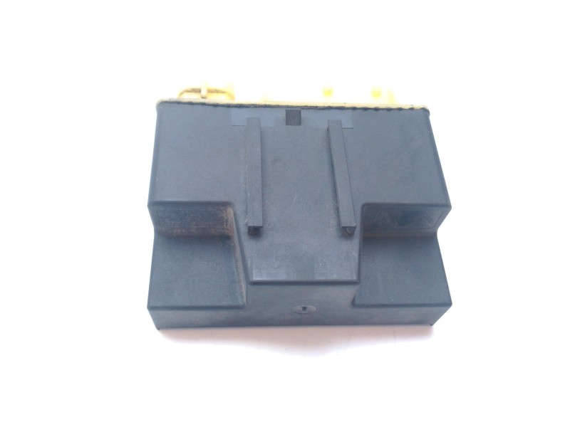 Recambio de caja precalentamiento para peugeot partner kombi confort referencia OEM IAM 9652021180  