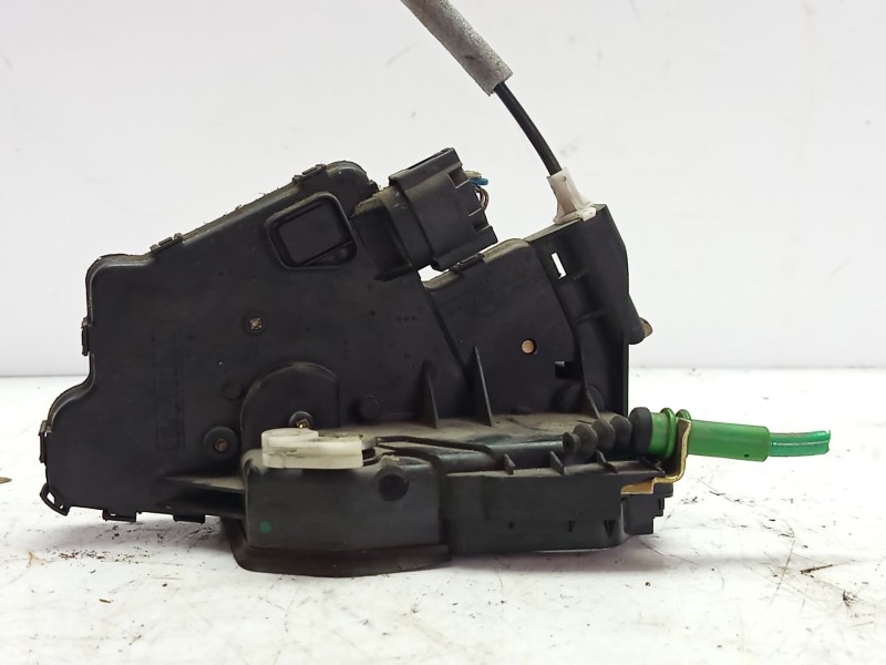 Recambio de cerradura puerta delantera derecha para bmw serie 3 berlina (e46) referencia OEM IAM 51217011308  