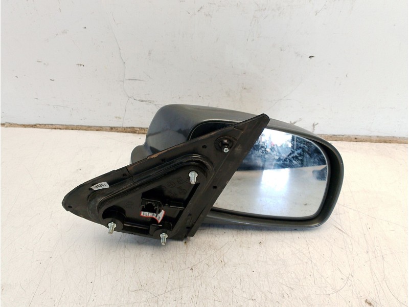Recambio de retrovisor derecho para hyundai santa fé i (sm) 2.4 16v referencia OEM IAM 876202B130  