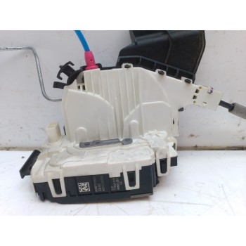 CERRADURA PUERTA TRASERA DERECHA A2047302835 A2040085999 A0997305600