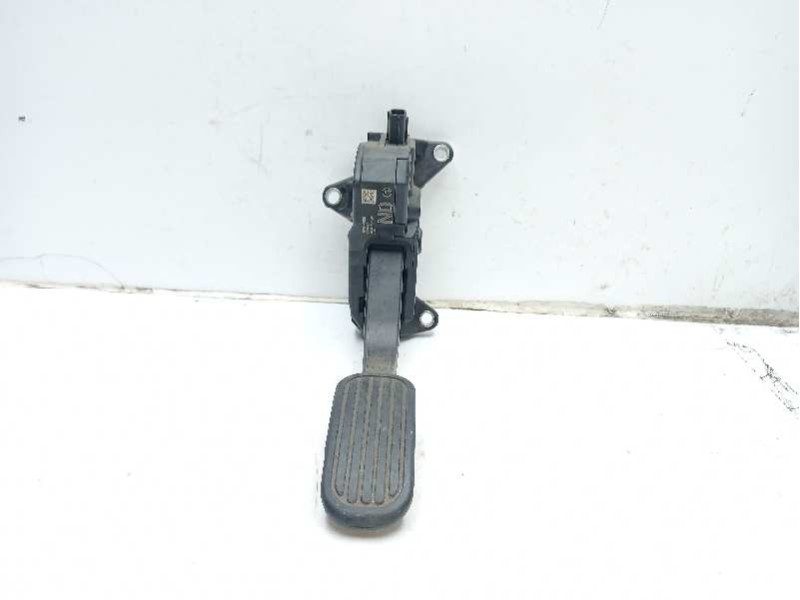 Recambio de pedal acelerador para toyota c-hr referencia OEM IAM 78110F4022  