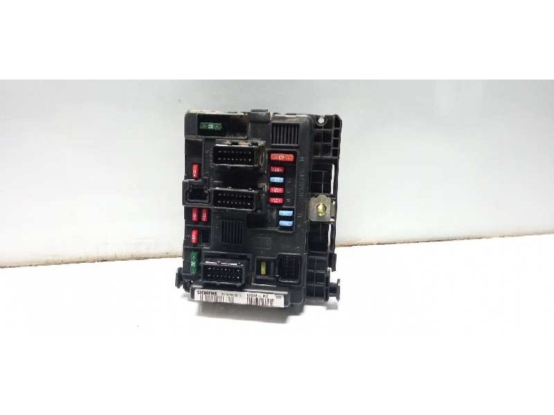 Recambio de caja reles / fusibles para citroën berlingo 2.0 hdi 600 furg. referencia OEM IAM 9643498980 T118470002H 