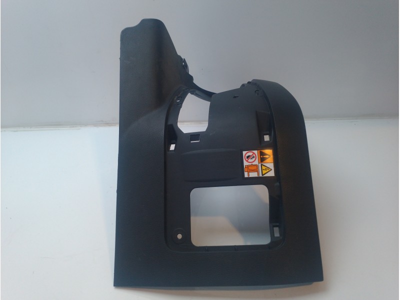 Recambio de moldura para toyota rav4 referencia OEM IAM 5846642010C0 5846642010 