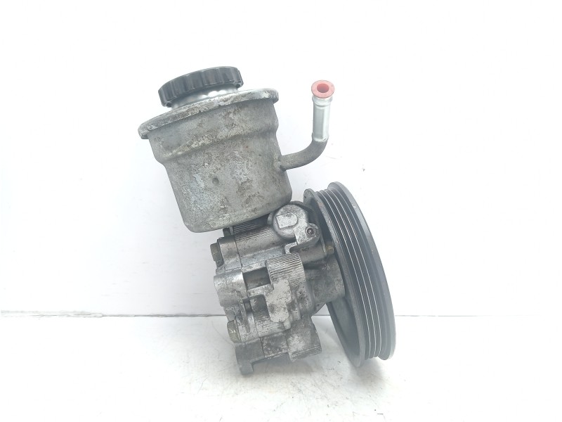 Recambio de bomba direccion para toyota yaris (ncp1/nlp1/scp1) 1.0 linea luna referencia OEM IAM 4431052010  