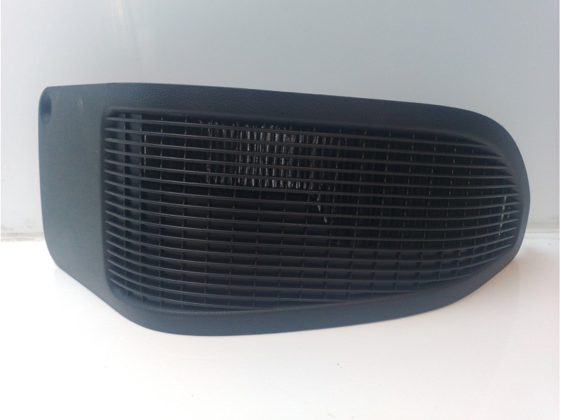 Recambio de moldura para toyota rav4 referencia OEM IAM 5844142020C0 5844142020 