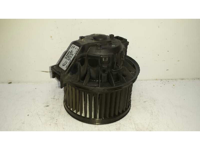 Recambio de motor calefaccion para ford fiesta (cb1) trend referencia OEM IAM 0130115551  