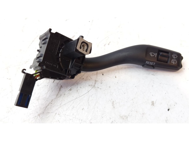 Recambio de mando limpia para audi a3 (8p) referencia OEM IAM 8P0953519A  