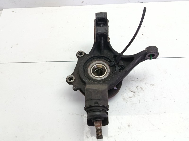 Recambio de mangueta delantera derecha para citroën c4 berlina 1.4 16v referencia OEM IAM 364784  