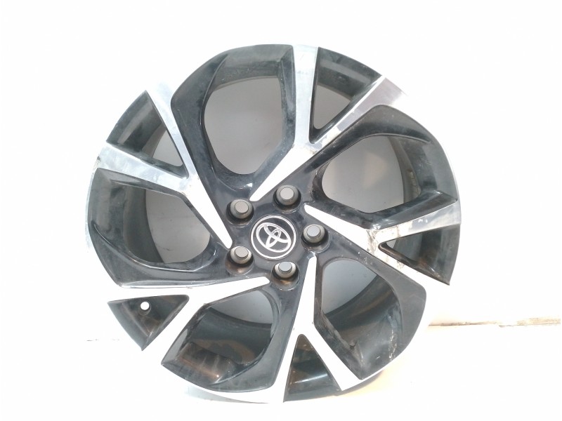 Recambio de llanta para toyota c-hr referencia OEM IAM 42611F4040  