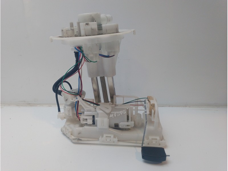 Recambio de aforador para toyota rav4 referencia OEM IAM 7702042260  