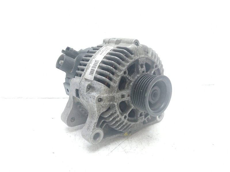 Recambio de alternador para peugeot 206 berlina 1.4 hdi referencia OEM IAM 5702K6 5702K6 