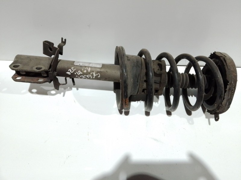 Recambio de amortiguador delantero izquierdo para renault megane i scenic (ja0) 1.9 dti kaleido referencia OEM IAM   