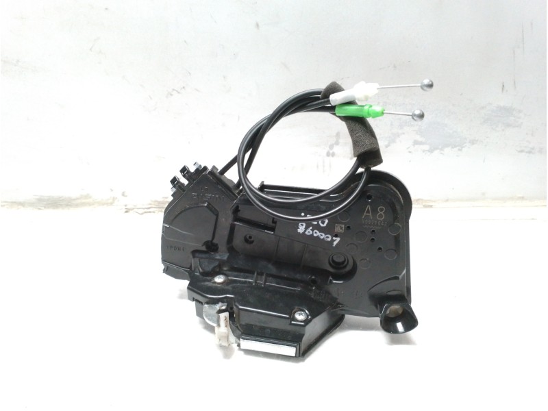 Recambio de cerradura puerta delantera izquierda para toyota rav4 referencia OEM IAM 6904053140  