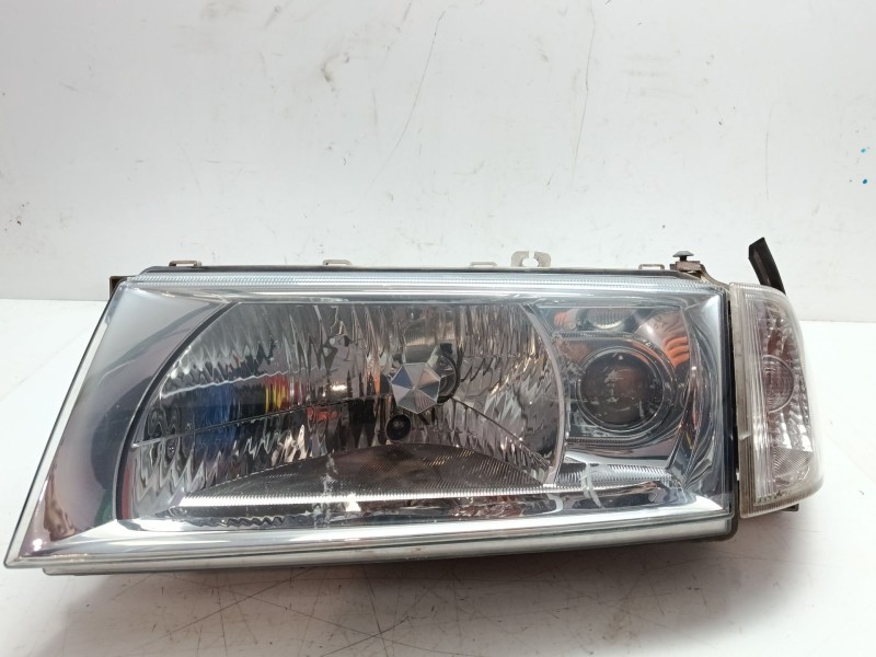 Recambio de faro izquierdo para skoda octavia ii (1z3) 1.9 tdi referencia OEM IAM 1U1941017P  