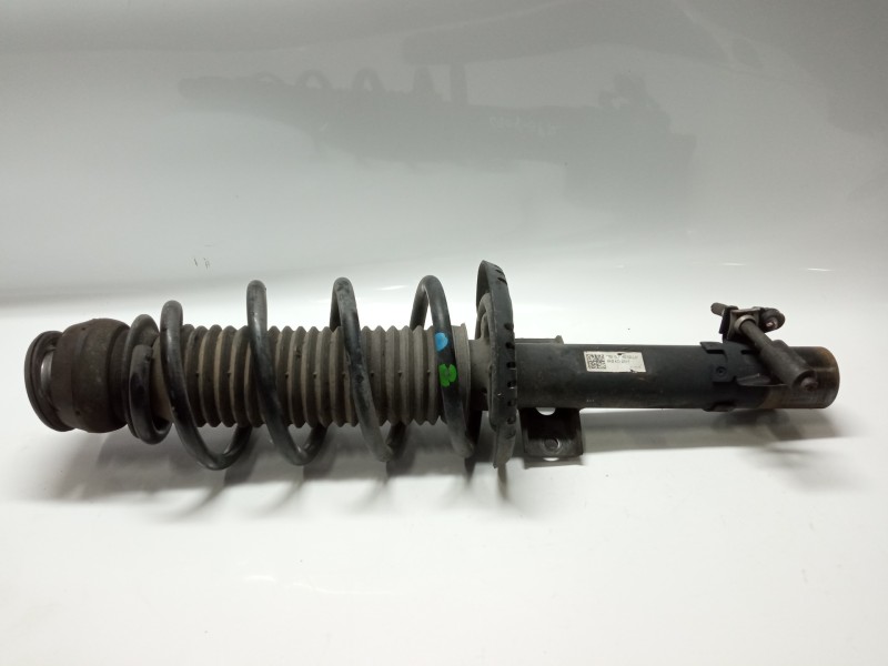 Recambio de amortiguador delantero para seat ibiza (6j5) 25 aniversario referencia OEM IAM 6R0413031F 6R0413031F 