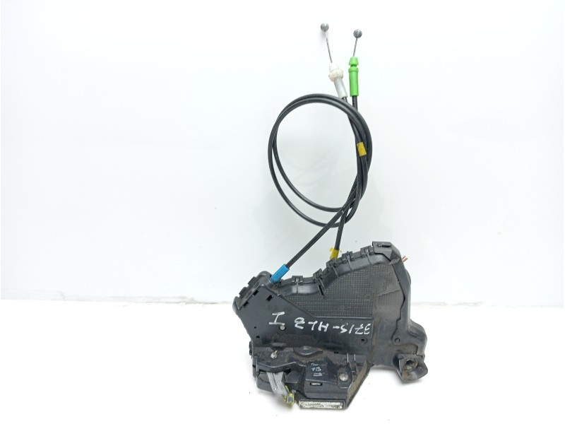 Recambio de cerradura puerta delantera izquierda para toyota auris 1.4 turbodiesel cat referencia OEM IAM 6904002210  